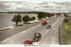 Hobson Bay with Tamaki Drive.